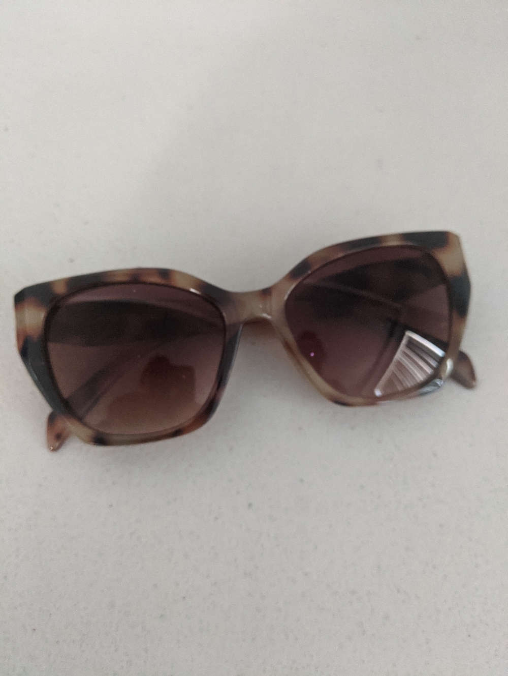 Women's Fashion Sunglasses Nicole Miller NY Tortoiseshell Brown Animal Print